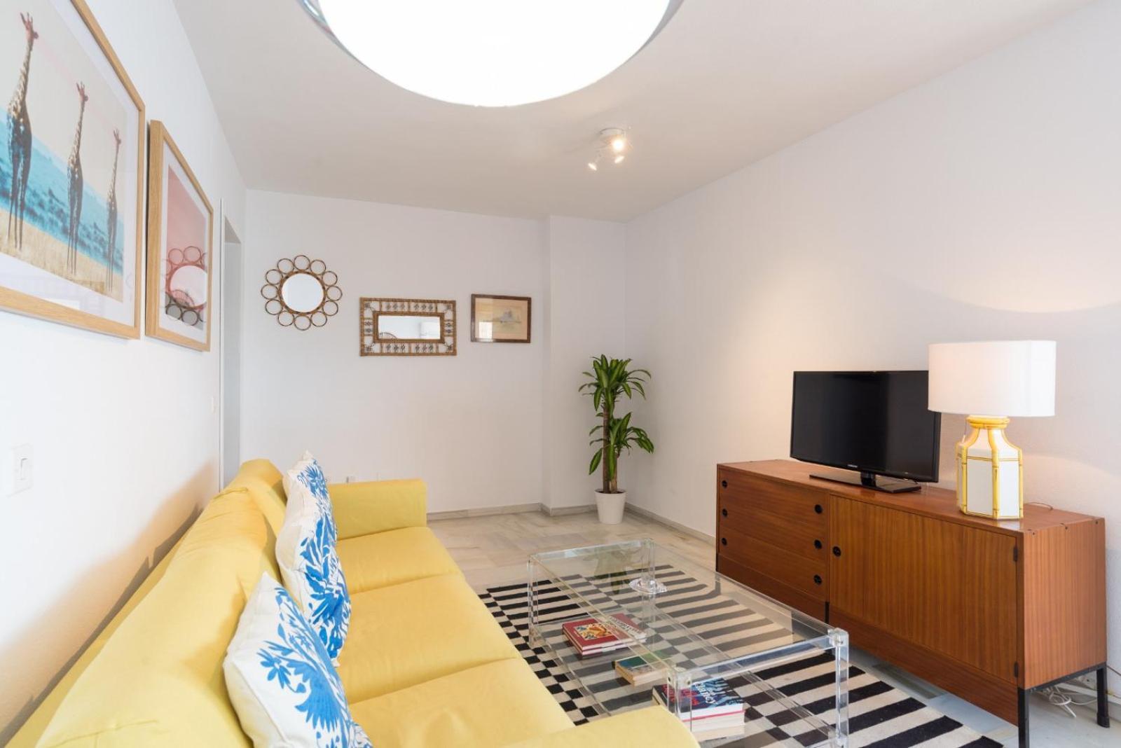 Appartamento Mg - Ocean Views In With Parking Included *