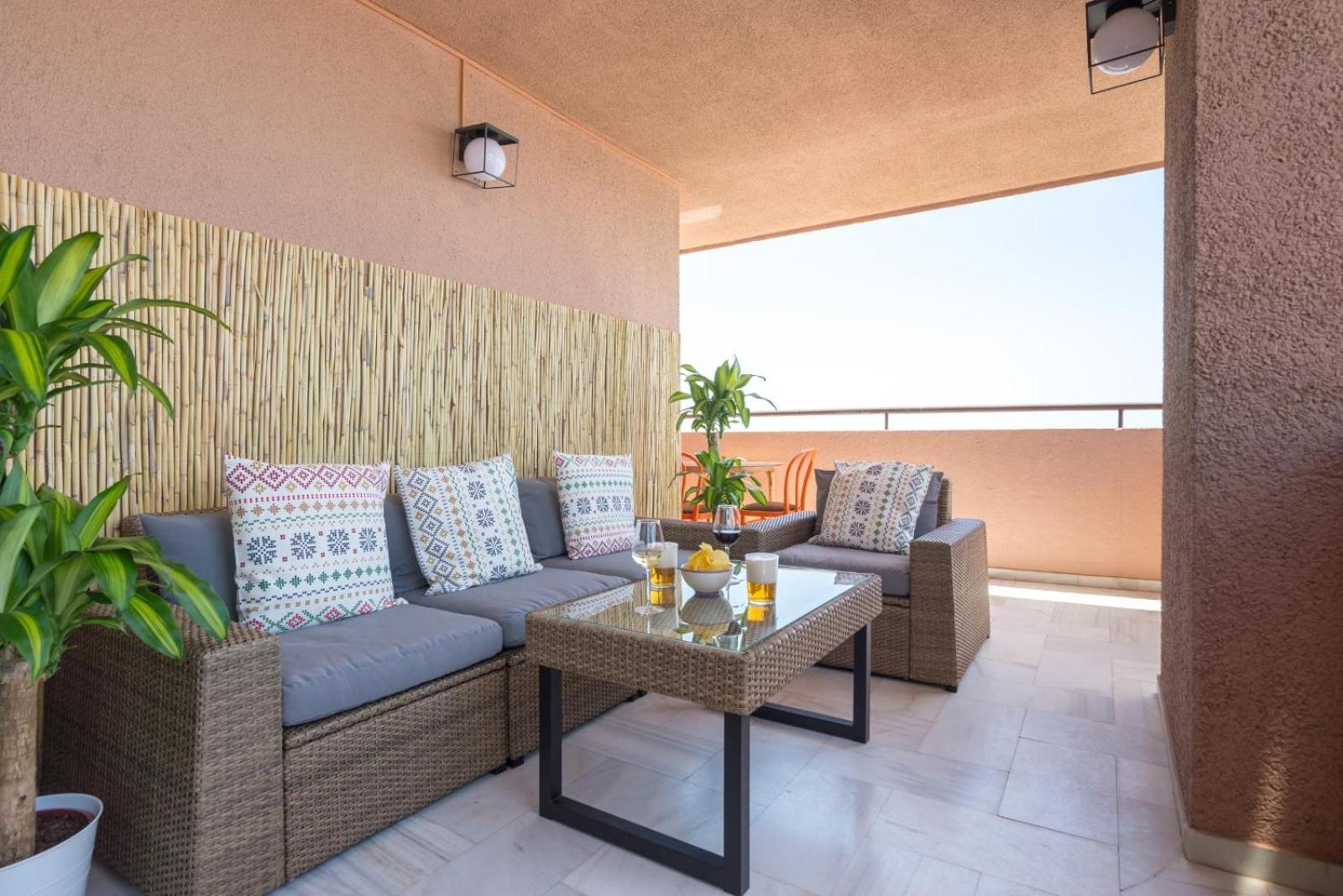 Appartement Mg - Ocean Views In With Parking Included